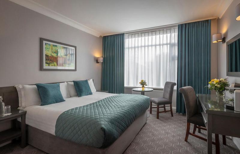 The Glenview Hotel & Leisure Club Ньютаун-Маунт-Кеннеди Экстерьер фото